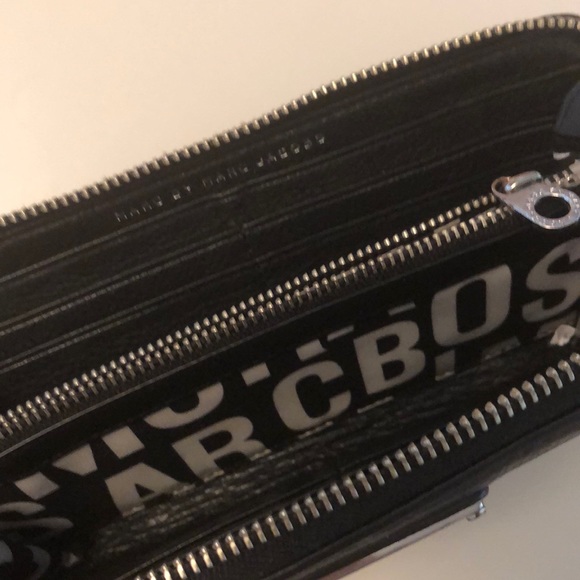 Marc Jacobs Wallet - Picture 2 of 5